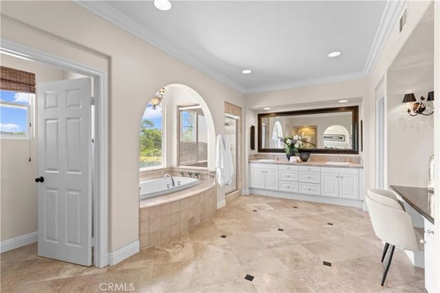 7 River Rock, Coto De Caza, CA 92679