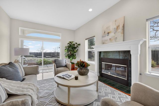 3203 Morro Bay Ave, Davis, CA 95616