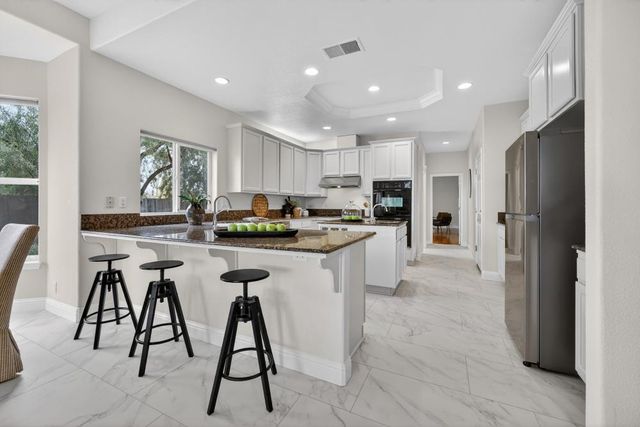 3203 Morro Bay Ave, Davis, CA 95616