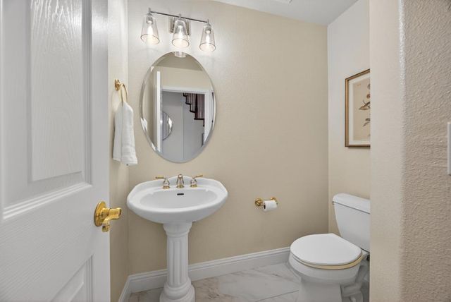 3203 Morro Bay Ave, Davis, CA 95616