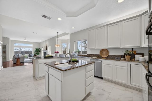 3203 Morro Bay Ave, Davis, CA 95616