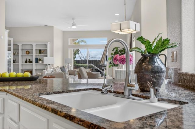 3203 Morro Bay Ave, Davis, CA 95616