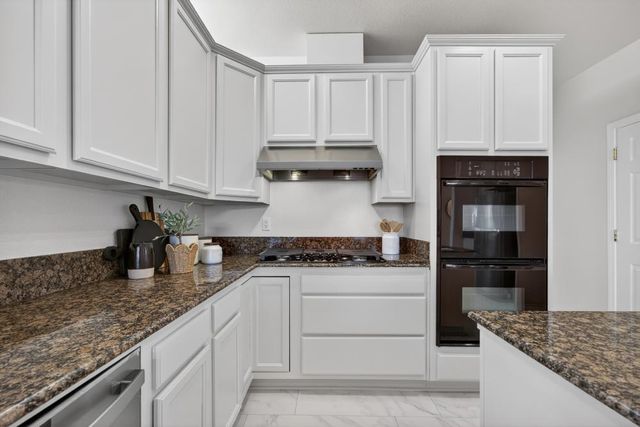 3203 Morro Bay Ave, Davis, CA 95616