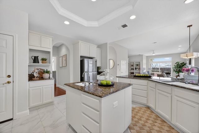 3203 Morro Bay Ave, Davis, CA 95616