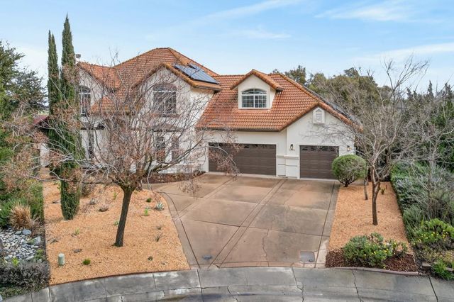 3203 Morro Bay Ave, Davis, CA 95616