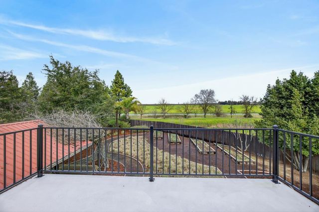 3203 Morro Bay Ave, Davis, CA 95616