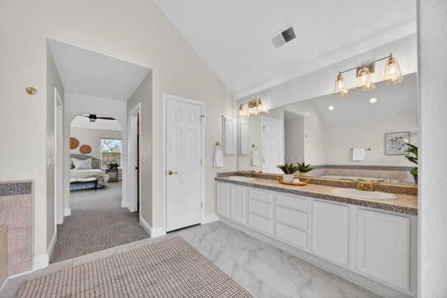 3203 Morro Bay Ave, Davis, CA 95616