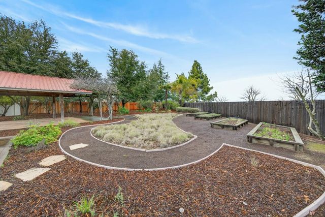 3203 Morro Bay Ave, Davis, CA 95616