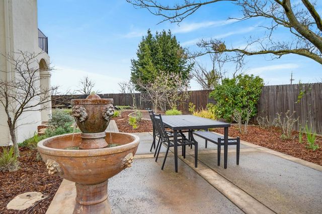 3203 Morro Bay Ave, Davis, CA 95616