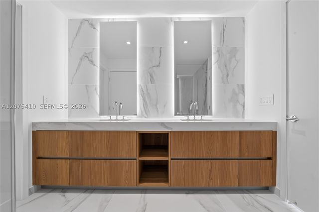 1400 Biscayne Blvd 1502, Miami, FL 33132