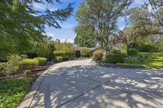 3570 Fairway Dr, Cameron Park, CA 95682