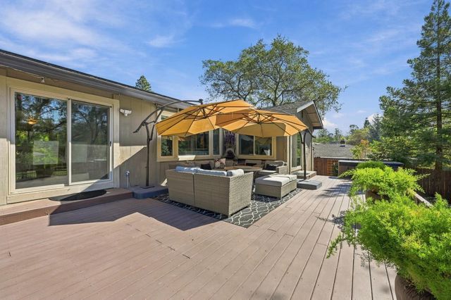 3570 Fairway Dr, Cameron Park, CA 95682