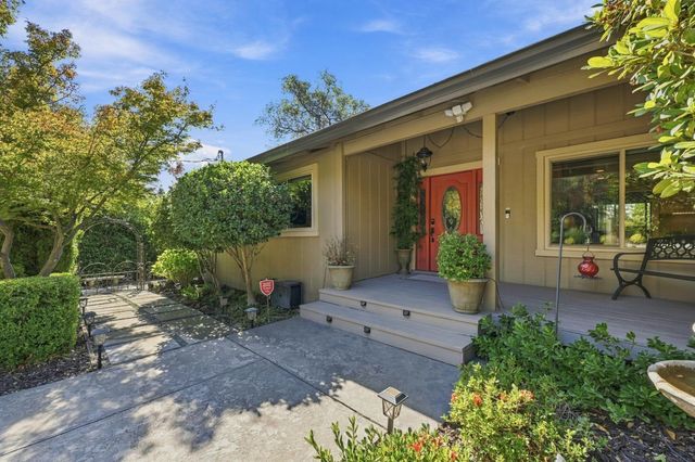 3570 Fairway Dr, Cameron Park, CA 95682