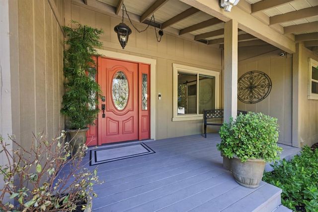 3570 Fairway Dr, Cameron Park, CA 95682