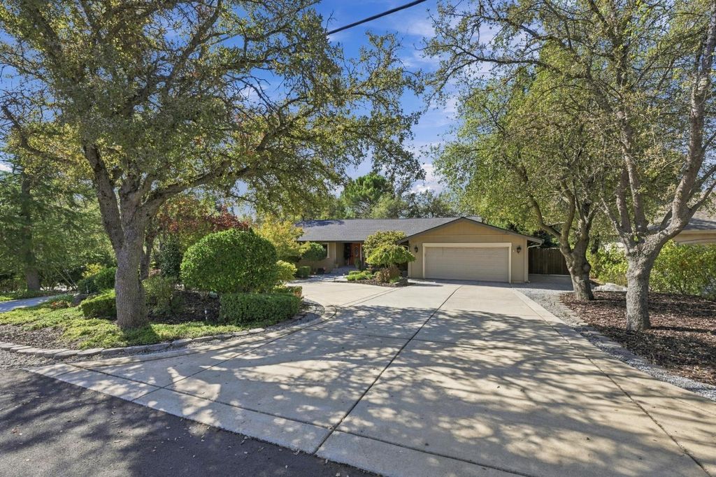 3570 Fairway Dr, Cameron Park, CA 95682