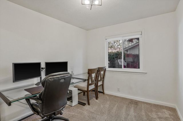 3680 Maple St, Rocklin, CA 95677