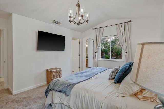 3680 Maple St, Rocklin, CA 95677