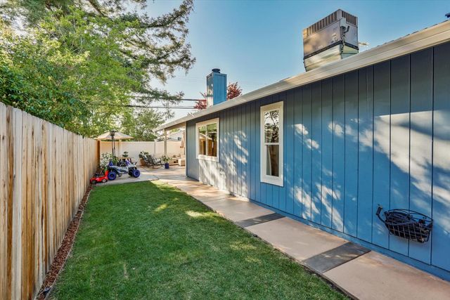 3680 Maple St, Rocklin, CA 95677