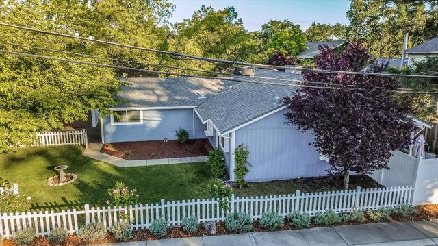 3680 Maple St, Rocklin, CA 95677