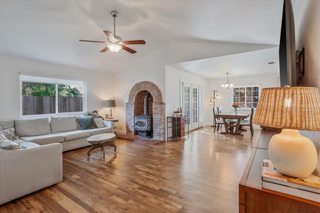 3680 Maple St, Rocklin, CA 95677