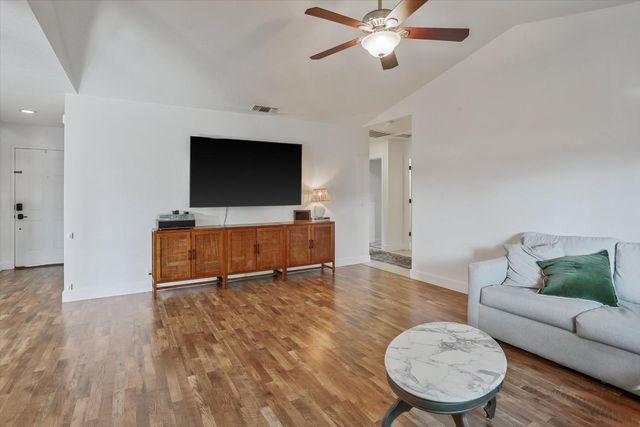 3680 Maple St, Rocklin, CA 95677