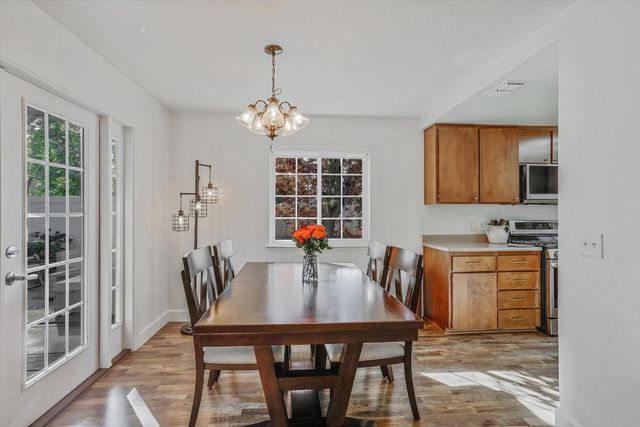 3680 Maple St, Rocklin, CA 95677