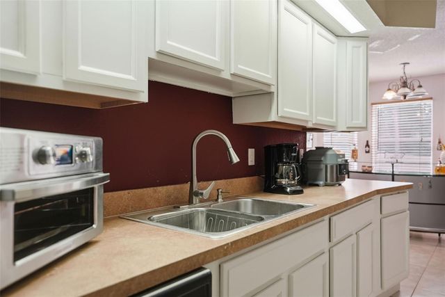 8391 WEEPING WIILOW, Brooksville, FL 34613
