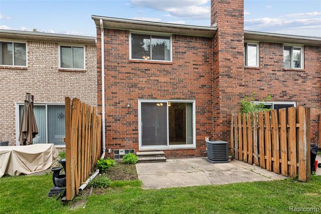 14962 El Dorado Terrace, Warren, MI 48088