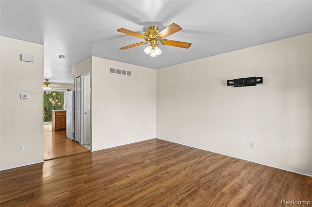 14962 El Dorado Terrace, Warren, MI 48088