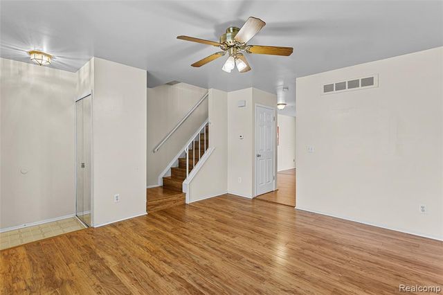 14962 El Dorado Terrace, Warren, MI 48088