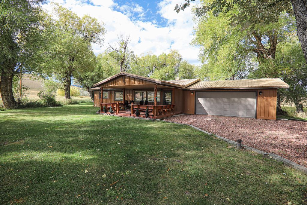 183/185 Road, Big Horn, WY 82833 photo 6