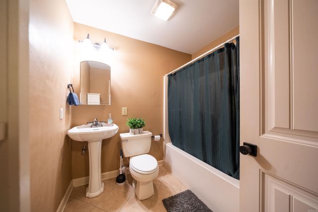 146 Pleasantwood Drive, Maumelle, AR 72113