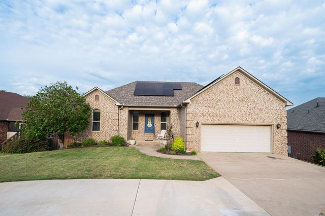 146 Pleasantwood Drive, Maumelle, AR 72113