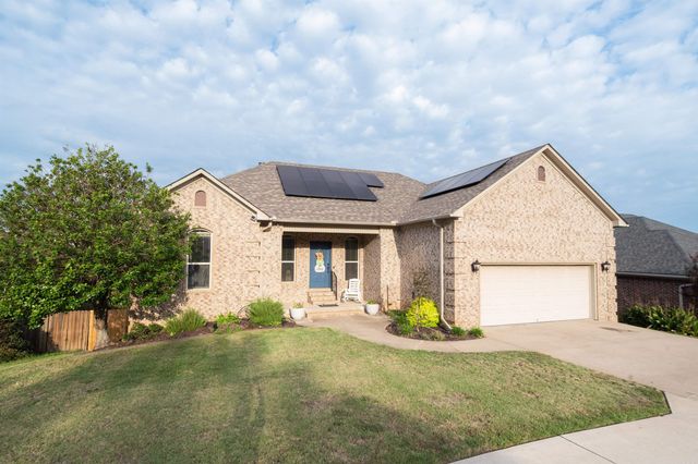 146 Pleasantwood Drive, Maumelle, AR 72113