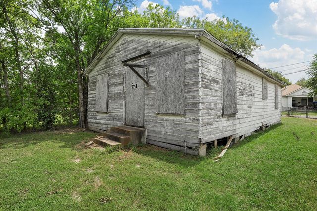 819 Benton, Waco, TX 76706