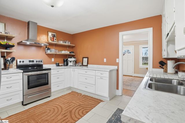 2 Monaghan Circle, Greenville, SC 29617