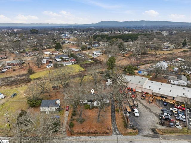 2 Monaghan Circle, Greenville, SC 29617