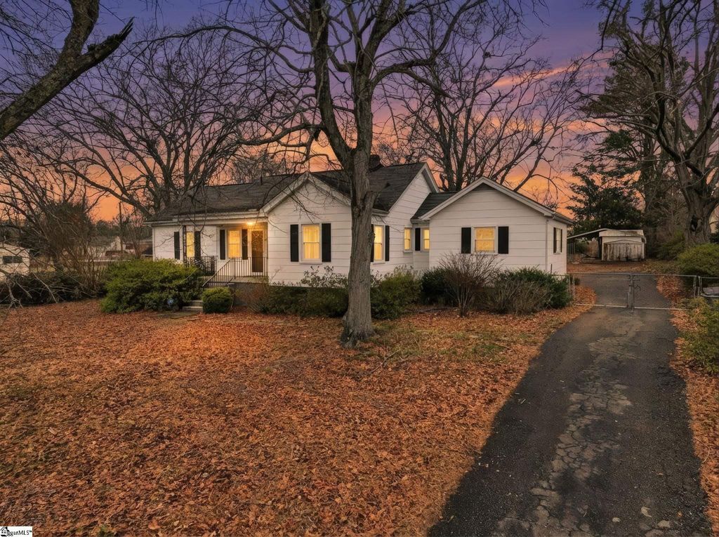 2 Monaghan Circle, Greenville, SC 29617