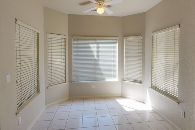 6625 River Mesa Dr, Riverbank, CA 95367