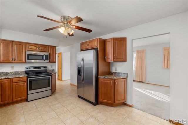 10556 Crecelius Drive, St Louis, MO 63123