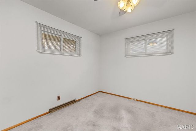 10556 Crecelius Drive, St Louis, MO 63123