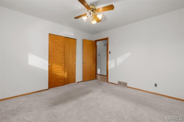 10556 Crecelius Drive, St Louis, MO 63123