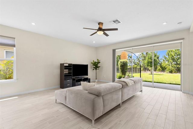 33410 CASTAWAY LOOP, Wesley Chapel, FL 33543