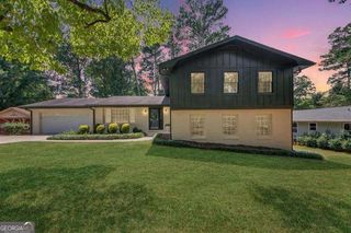 2204 Pine Point Drive, Lawrenceville, GA 30043