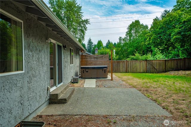 14314 110th Avenue Ct E, Puyallup, WA 98374