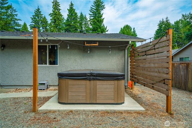 14314 110th Avenue Ct E, Puyallup, WA 98374