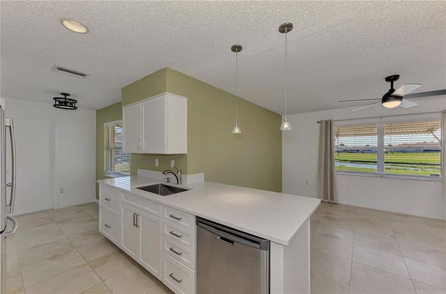 31 OAKLAND HILLS COURT, Rotonda West, FL 33947