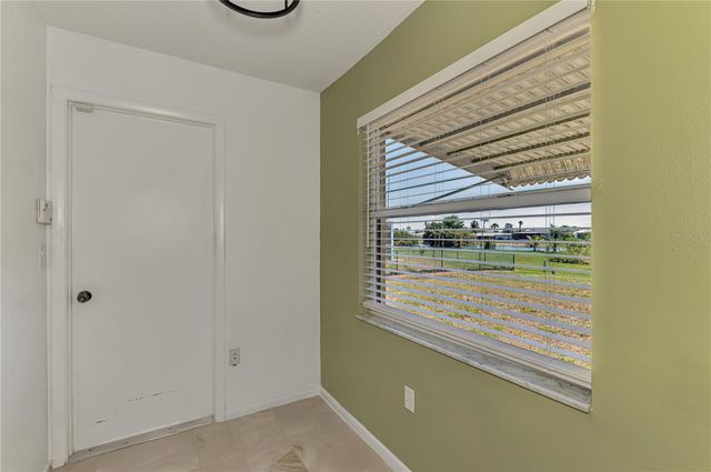 31 OAKLAND HILLS COURT, Rotonda West, FL 33947