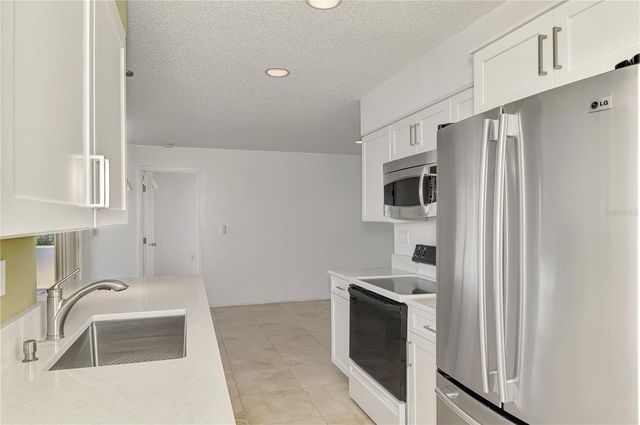 31 OAKLAND HILLS COURT, Rotonda West, FL 33947