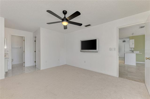 31 OAKLAND HILLS COURT, Rotonda West, FL 33947